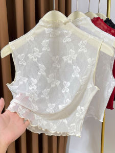 เสื้อเชิ้ตแขนกุดคอวีลูกไม้บางสไตล์เกาหลี ทรงสลิมฟิต สำหรับผู้หญิง ฤดูใบไม้ร่วง 2024 คอวีลูกไม้ แขนกุด ผ้าไนลอน