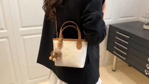 Grosirready 2721 tas selempang wanita  tas wanita tas import Tas Slingbag Wanita Tas Bahu Wanita