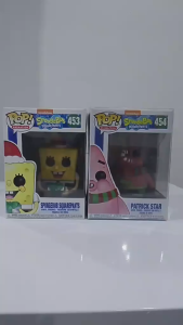 SpongeBob SquarePants Pop! Set of 2 Vinyl Figures 453 and 454 Christmas Holiday Edition