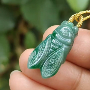Green Cicada Pendant Natural Type A Jadeite Jade certificate weighs 3.04 grams measurement 23.4 * 12.3 * 6 mm (pendant390)