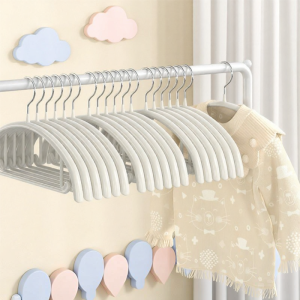XUANG | Non-Slip Childrens Clothes Hanger