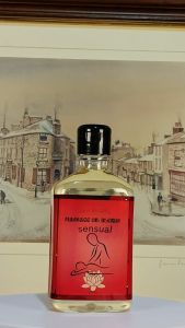 SENSUAL MASSAGE OIL FOR COUPLE AROMATHERPY OIL MADE OF NATURAL PRODUCTS 1 small bottle