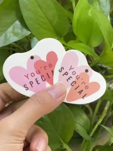 200 tag treo giấy trái tim hồng