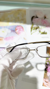 (Hàng mới) Kính lão thị viễn thị đọc sách full viền hợp kim titanium tròng Nhật gia công sáng rõ bền loại I chuẩn dộ cho Nam và nữ