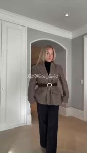 2026 Womans Brown Streetwear Blazer Fashion With Belt Pocket Fit Coat Women Commuting Thicken Herringbone Texture Suit Tops