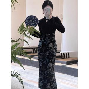 Đầm dài CHANGTONG ôm vừa vặn cổ đứng chất liệu nhung thêu màu đen phong cách Trung Hoa