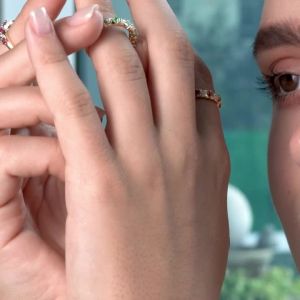 Gemondo แหวนเงินแท้ 925 ชุบทองคำ 18K ประดับแซฟไฟร์สีส้ม (Orange Sapphire) และเพชร (Diamond) ดีไซน์วิคเทอเรีย / แหวนแถว