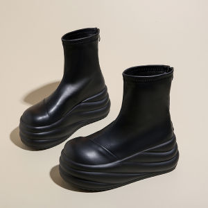 Womens Thick Bottom Slim Boots 2025 New Small Size Platform Soft Bottom Back Zipper Short Boots Heightening Single Boot