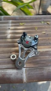 KALIPER KTC BELAKANG PNP NINJA R SET BREKET