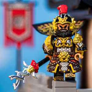 New National Trend Toys Armor Version Three Kingdoms Story Zhang Fei Zhao Yun Guan Yu Building Blocks Compatible with Lego