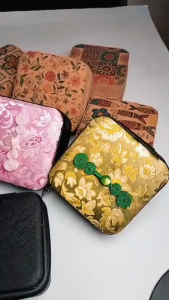 Printed portable travel jewelry storage box multi-functional dustproof zippered small square box