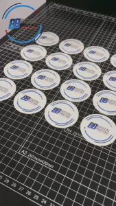 (CROMO) Stiker Potong Putus / Stiker Label Baju / Stiker Brending / Stiker Die Cut / Stiker Custom