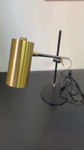 Modern Creative Fashion Iron Desk Lamp Study Reading Eye Protection Desk Lamp Office Desk Lamp Hotel Living Room Bedroom Bedside Lamp