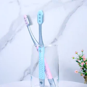 Sikat Gigi bulu Lembut Premium / Sikat Gigig Dewasa / Sikat Gigi Import DMO I05