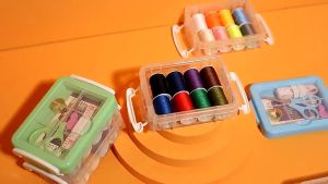 Little.Daisy98 ชุดเข็มด้าย อุปกรณ์เย็บผ้า แบบสามชั้น  ชุดเย็บผ้าพกพาชุดกล่องเครื่องมือเย็บผ้า