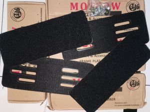 FRAMELESSPLATE DUDUKAN PLAT NOMOR UNIVERSAL FRAMELESS PLAT NOMOR 1 SET MOTOR ( CLEAN LOOK ) PLAT VARIASI DEPAN BELAKANG NOMOR MOTOR cbr fino fazzio beat nmax aerox adv lexi fino mio vixion ORIGINAL BRAND MOSCOW