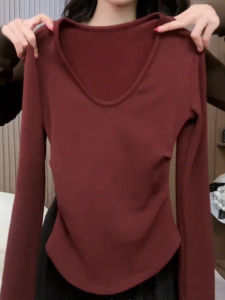 Retro Wine Red Long Sleeve V-Neck Slim Fit Pleated Fashion Top for Autumn Winter Sweet And Spicy Style Pure Color T-Shirt