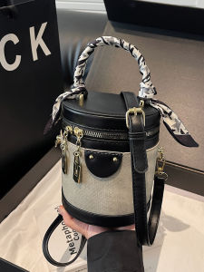 Fashionable Versatile Bucket Bag Shoulder Crossbody Bag Retro Box Cylinder Design Soft PU Leather Handbag for Young Adults