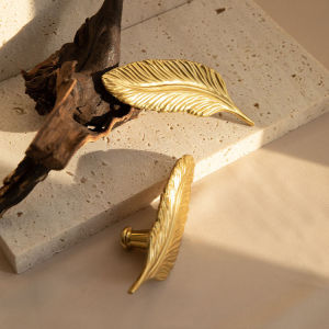 MONOI Creative Design Feather Rod Brass Single Hole Handle Wardrobe Handle Modern Kitchen Furniture Cabinet Door Handle