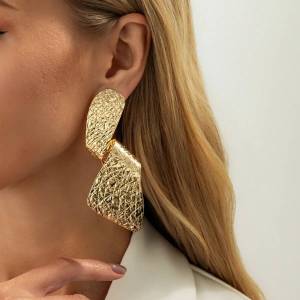 Salircon Exaggerated Textured Twisted Metal Pendant Earring Women Irregular Geometric Big Drop Earrings Trend Jewelry Accessory