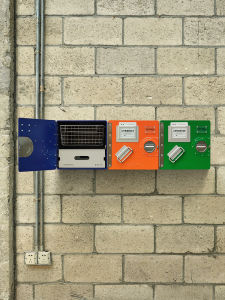 VIBESPACE กล่องเก็บของแบบลิ้นจี่อลูมิเนียมอัลลอยด์สไตล์อุตสาหกรรมสำหรับห้องนั่งเล่น ห้องทำงาน โต๊ะข้าง กล่องเก็บของแบบลำลอง