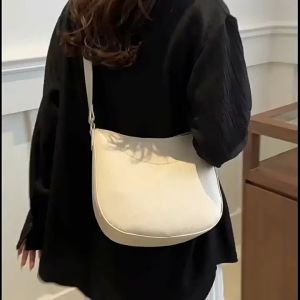 Dumpling Bag For Women: A Stylish & Durable Solid Color Armpit Bag