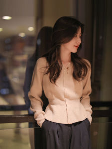 Retro Knitted Short V-neck Open Cardigan Womens Fashion Slim Fit Spring Design Unique Style Korean Version Pure Color Sweater Jacket