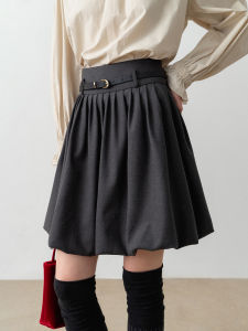 Váy Ngắn Cạp Cao Màu Xám EGGKA Thiết Kế Hoa 3D Phong Cách Mới Mùa Thu Váy Ngắn Đi Làm Đa Năng Váy Ngắn Thanh Lịch