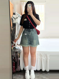 High Waist Wide Leg Jeans Womens Summer plus Size Slimming Design Blue Washed Denim Shorts Casual Style Zipper Closure