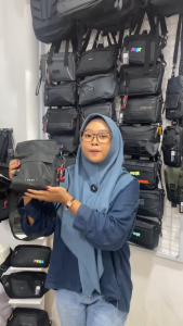 Tas Sling Bag Polos Hitam PEGE Aidan Slempang Casual Simpel Cocok Untuk Sehari-hari - PG 9108