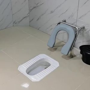 Potty Chair Foldable Toilet Commode Chair /tandas kerusi duduk Stainless Steel U Toilet Stools Bath Chair for Elderly Kids Squatting Toilet Chair老人马桶 马桶椅子 厕所椅子。。。