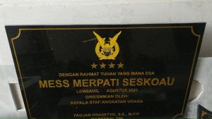 PRASASTI PERESMIAN BAHAN GRANIT BLACK GOLD