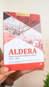 Buku Sosial Politik / Aldera Potret Gerakan Politik Kaum Muda 1993-1999