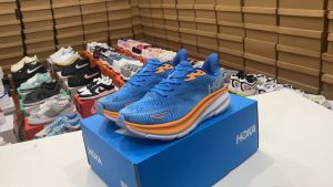 รองเท้าผ้าใบ Ho--ka clifton9 สีชมพูครีม ทรงสวย ตรงปก สินค้าคุณภาพ พร้อมส่ง