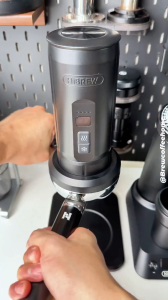 Máy Pha Cà Phê Cầm Tay HiBREW H4C MAX Espresso Dùng Pin Pha Nóng Lạnh Chuyên Nghiệp