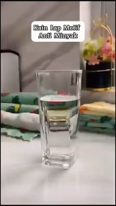 Kain Lap Dapur Motif Anti Minyak 26X23cm Microfiber / Lap Pembersih Kompor Meja Piring Gelas Dinding / Dish Towel Super Halus Dan Lembut Serap Air / Serbet Gambar Lucu Serbaguna - GP Mall