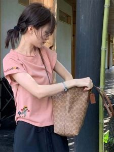 Áo Thun Dễ Chiu và Giảm Cân