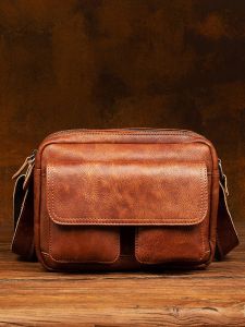 กระเป๋าสะพายข้างหนังวัวแบบถักแบบธรรมชาติทำมือสำหรับผู้ชาย กระเป๋าถือแบบลำลองสำหรับเดินทาง สไตล์ที่ปรับปรุงใหม่ รุ่น Postman