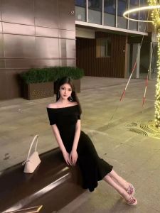 Elegant Simple French Style One Shoulder Dress Womens Fashion Black Long Skirt Autumn Commute Short Sleeve Waist Cinched