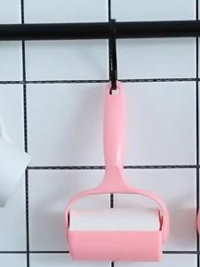 its 🛒  ลูกกลิ้งทำความสะอาด ลูกกลิ้งเก็บขน ม้วนกาว ขจัดขนเหนียวและฝุ่นออกจากเสื้อผ้า ขจัดขนแมวและขนสุนัข