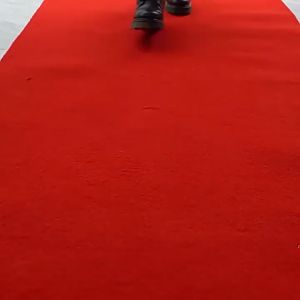 High quality multi-specification Red Carpet Runner Non-slip Wear-resistant Event Red Carpet Thick Tear-resistant Carpet For Wedding Exhibition Red Carpet Wedding Carpet Custom Length Aisle Runner Indoor Outdoor Decoration Carpet Event Party Wedding Rug