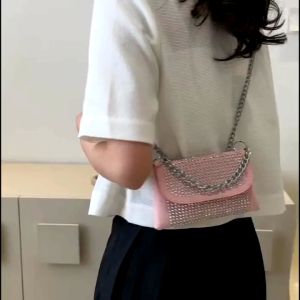 Tas Selempang Wanita Fashion & Tas Manik Import: Pilihan Tepat untuk Kegiatan Sehari-Hari