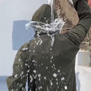 Promo Jaket Gunung Waterproof / Jaket Outdoor Anti Air Pria & Wanita / Jaket Motor Bikers Fashion Pria kasual