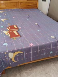 Thickened Washed Bed Sheet Single Person Flannel Dormitory Quilt Cover Plant Floral Pattern Polyester Fiber Non-Disposable