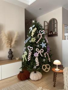 Christmas Tree Decorations 20mm Rabbit Fur Twisted Stick Butterfly Knot Small Accessories Hanging Ornaments Festive Atmosphere Scene Arrangement