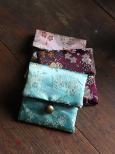 Upscale Retro Button Bag Collectables-Autograph Bracelet Flannel Storage Bag Earphone Bag Mini Chinese Style Small Brocade Bag
