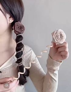 编发神器 Korean ins Rose Hair braiding artifact Rose Flower Retro ponytail phone ring braid clip braided hair 韩式千金马尾编发 气质玫瑰高级感电话圈编发 复古马尾