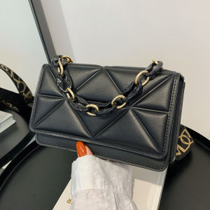 2023 New Arrival Fashion Popular Acrylic Chain Satchel Shoulder Bag Western Style Wide Shoulder Strap Casual Easiest for Match Crossbody Bag