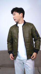 Áo Khoác Bomber Nam Chần Gòn Siêu Nhẹ NINOMAXX 1808102