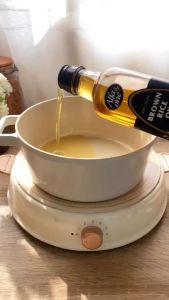 Alfa One Brown Rice Oil (ยกลัง 12ขวด) น้ำมันรำข้าวหีบเย็นปราศจากสารเคมี ขนาด 750 ml.